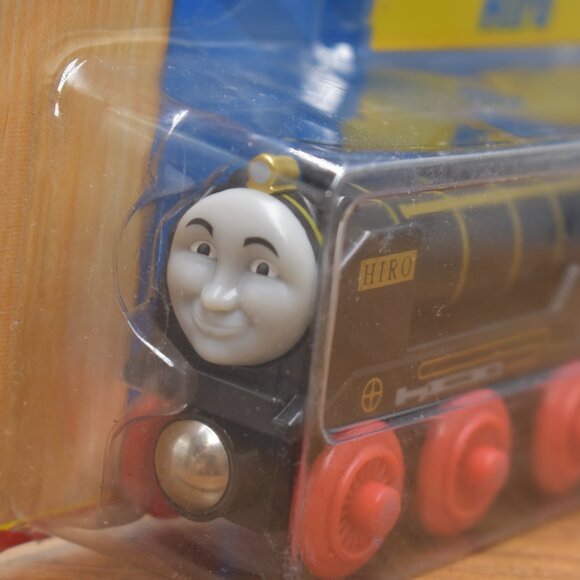 Hiro 51 and Tender Learning Curve Real Wood Thomas & Friends Engine Trains New - Picture 2 of 11